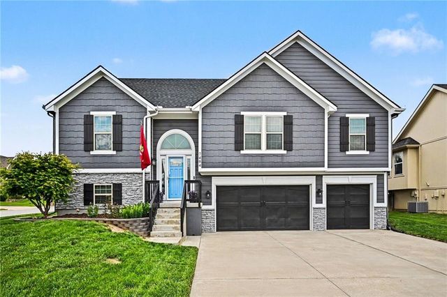 7404 NE 109th Street, Kansas City, MO 64157