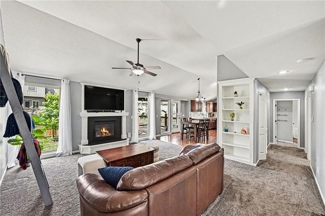 7404 NE 109th Street, Kansas City, MO 64157