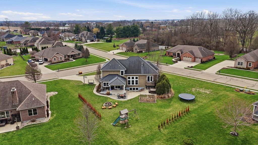 690 Rosecrest Drive 690 Rosecrest Drive, Troy, OH 45373