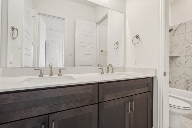 189 Mountain Laurel Drive, Waxahachie, TX 75165