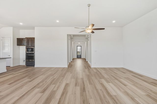 189 Mountain Laurel Drive, Waxahachie, TX 75165