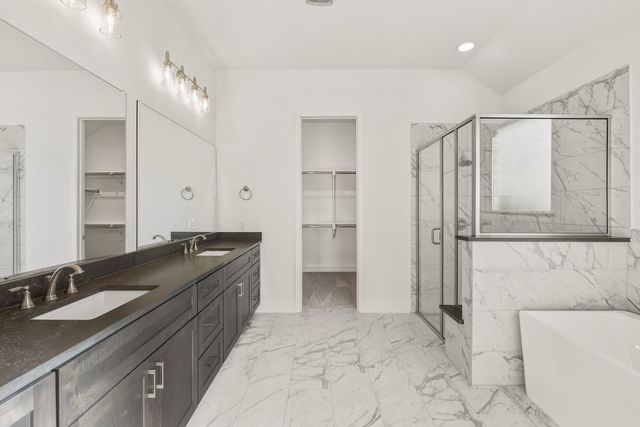 189 Mountain Laurel Drive, Waxahachie, TX 75165