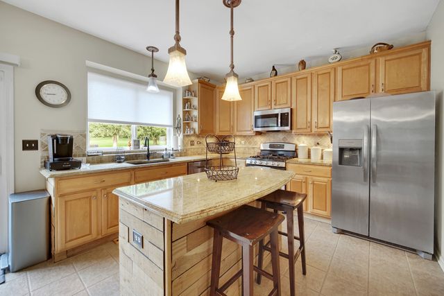 480 Brookside Avenue, Algonquin, IL 60102