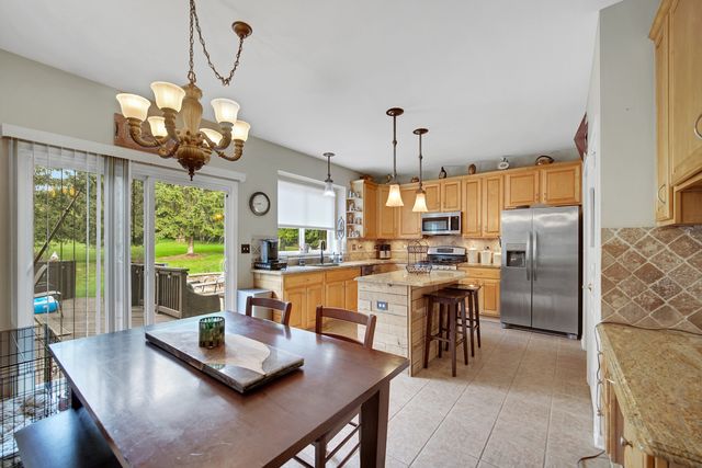 480 Brookside Avenue, Algonquin, IL 60102