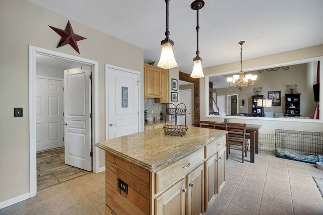 480 Brookside Avenue, Algonquin, IL 60102