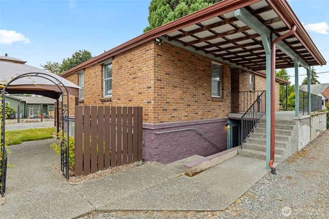 503 17th Street NW, Puyallup, WA 98371