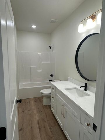 5946 S Hearthstone Court, Springfield, MO 65810