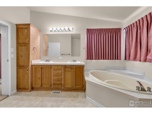 1166 Madison Ave 127, Loveland, CO 80537
