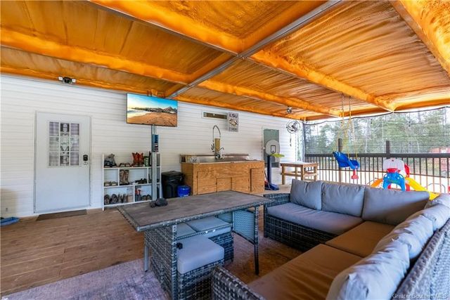 1294 Foster Brothers Road, Vinton, LA 70668