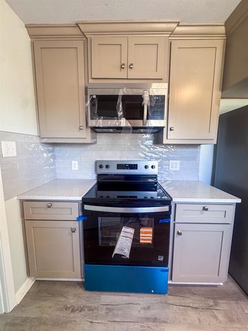 301 Belmont Dr, Marshall, TX 75672