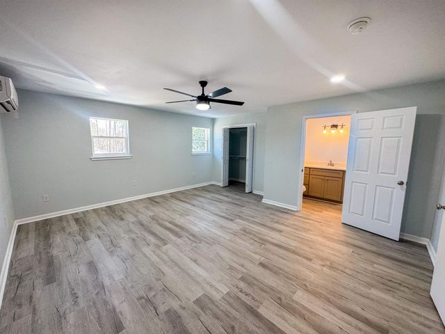 301 Belmont Dr, Marshall, TX 75672