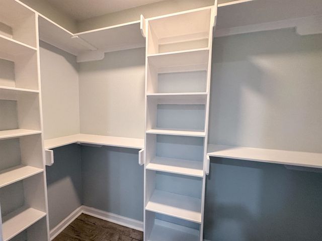 301 Belmont Dr, Marshall, TX 75672