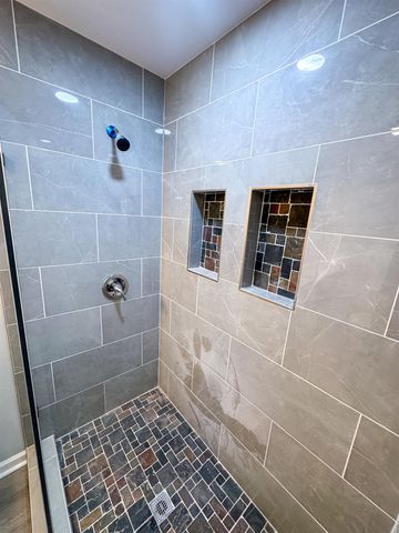 301 Belmont Dr, Marshall, TX 75672