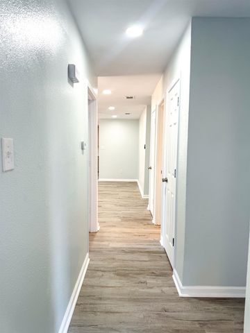 301 Belmont Dr, Marshall, TX 75672