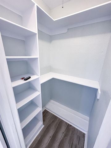 301 Belmont Dr, Marshall, TX 75672