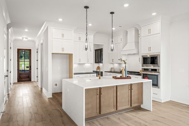 5429 Fremar Circle, Thompsons Station, TN 37179