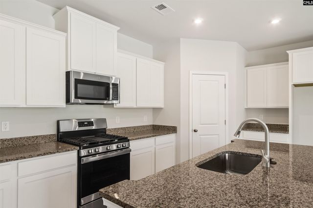 1043 Myers Farm Road, Hopkins, SC 29061