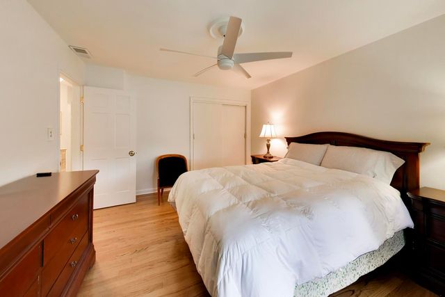 8136 N Oketo Avenue, Niles, IL 60714