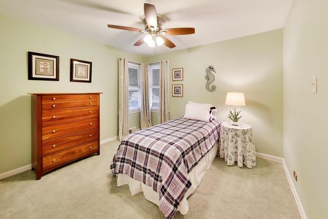 8136 N Oketo Avenue, Niles, IL 60714