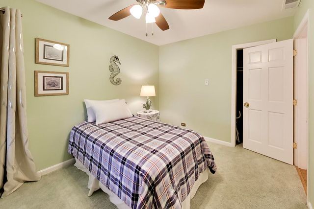 8136 N Oketo Avenue, Niles, IL 60714