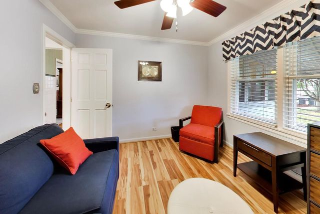 8136 N Oketo Avenue, Niles, IL 60714