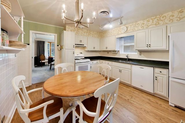 8136 N Oketo Avenue, Niles, IL 60714