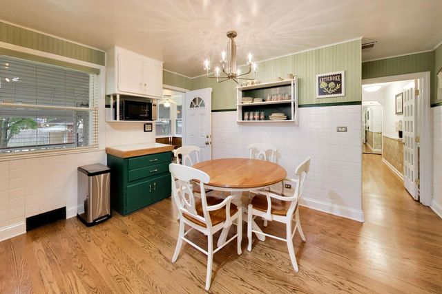 8136 N Oketo Avenue, Niles, IL 60714