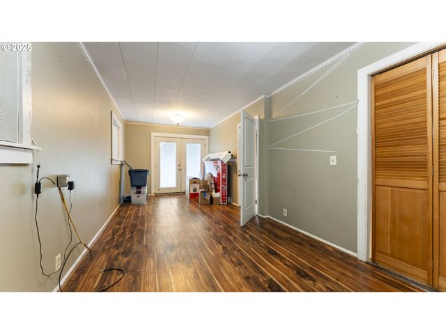 63776 Flanagan Rd, Coos Bay, OR 97420