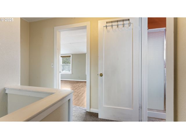 63776 Flanagan Rd, Coos Bay, OR 97420