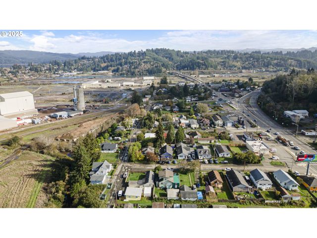 63776 Flanagan Rd, Coos Bay, OR 97420