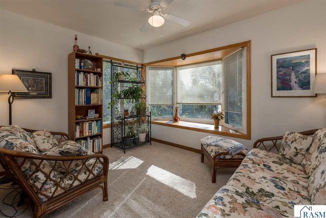 825 Carney Avenue, Mankato, MN 56001