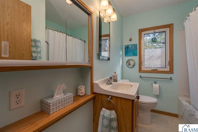 825 Carney Avenue, Mankato, MN 56001