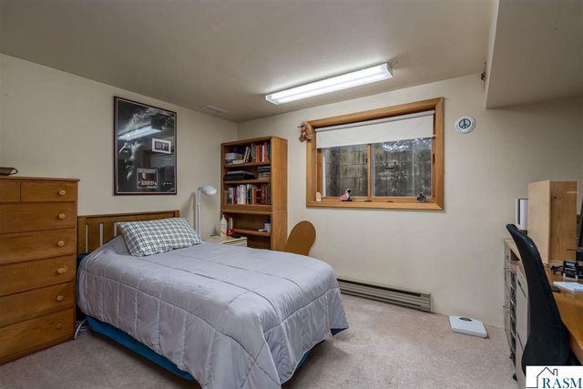 825 Carney Avenue, Mankato, MN 56001