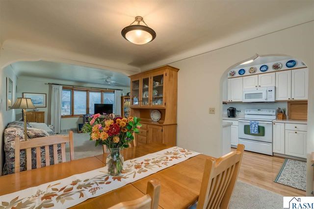 825 Carney Avenue, Mankato, MN 56001