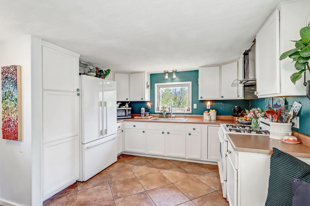 Image 14 of property listing at 1201 Madrid Road, Jemez Springs, NM 87025