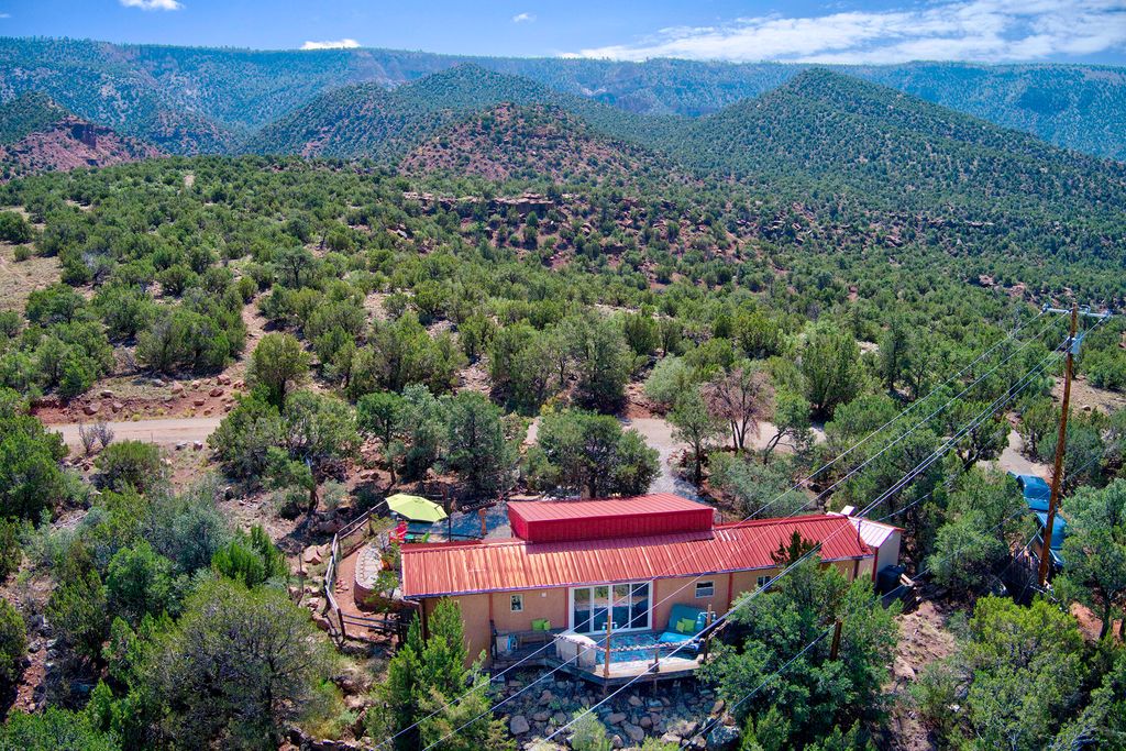 Image 4 of property listing at 1201 Madrid Road, Jemez Springs, NM 87025