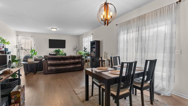 10196 Meadowmere Place, Saline, MI 48176