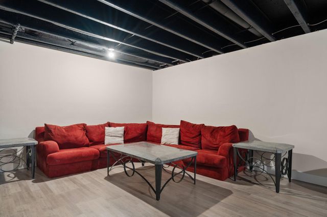 10196 Meadowmere Place, Saline, MI 48176