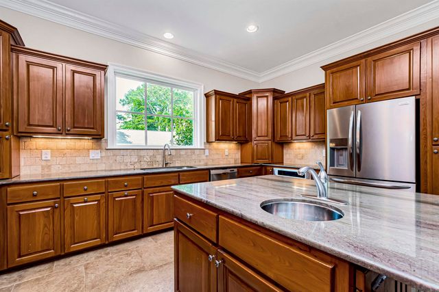 6088 S Pollard Pkwy, Baton Rouge, LA 70808