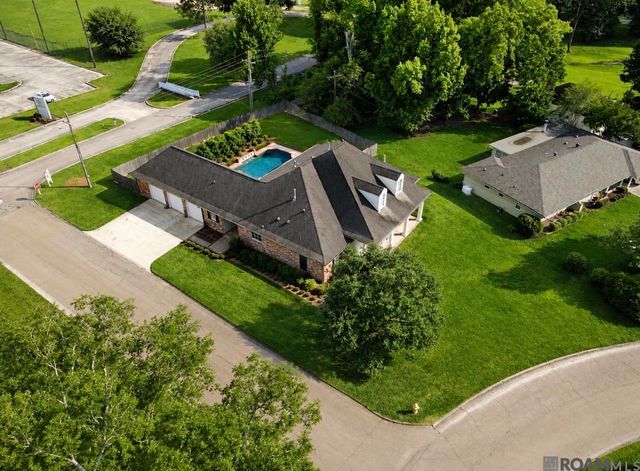 6088 S Pollard Pkwy, Baton Rouge, LA 70808