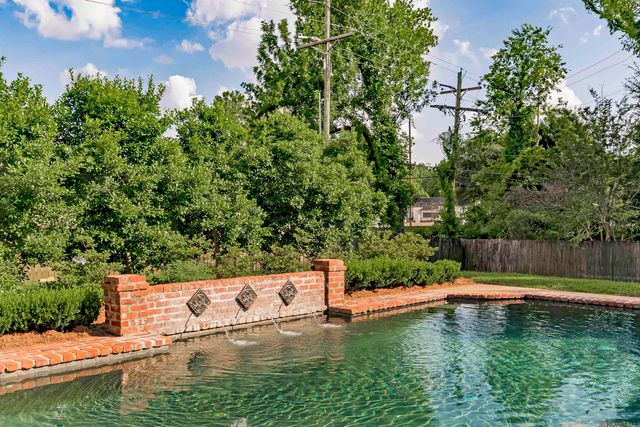 6088 S Pollard Pkwy, Baton Rouge, LA 70808