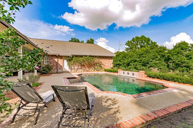 6088 S Pollard Pkwy, Baton Rouge, LA 70808