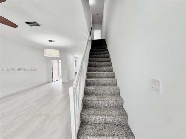 1861 Salerno Cir 1861, Weston, FL 33327