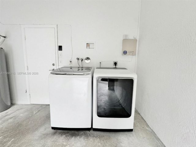 1861 Salerno Cir 1861, Weston, FL 33327