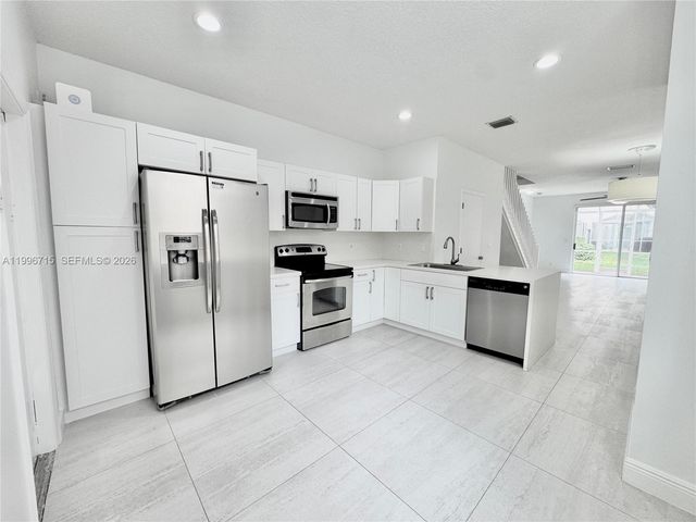 1861 Salerno Cir 1861, Weston, FL 33327