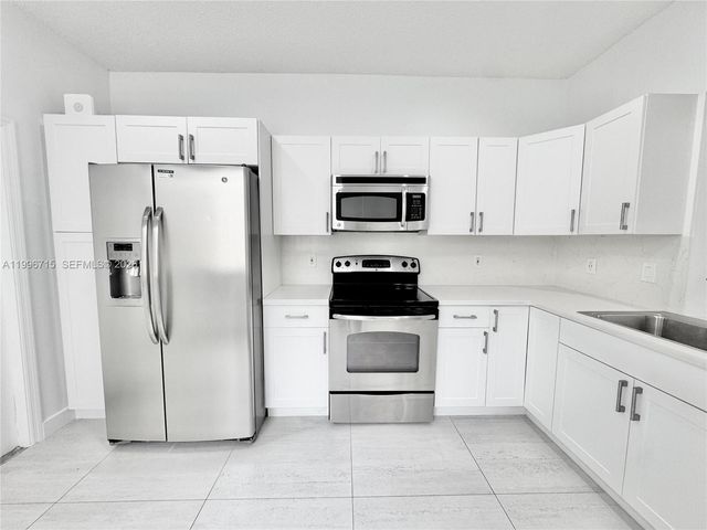 1861 Salerno Cir 1861, Weston, FL 33327