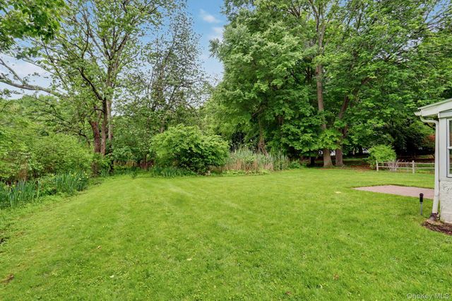 24 Bradford Avenue, Harrison, NY 10528