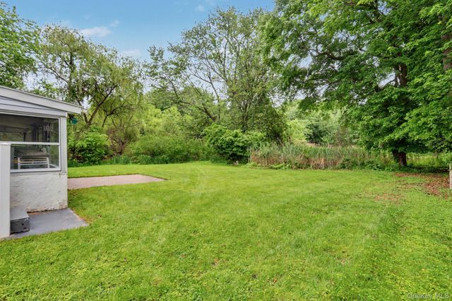 24 Bradford Avenue, Harrison, NY 10528
