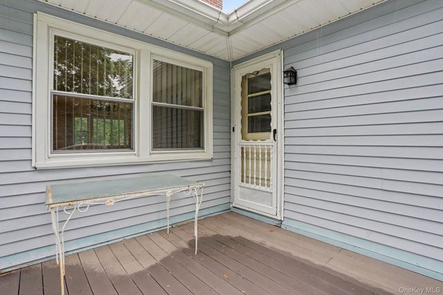 24 Bradford Avenue, Harrison, NY 10528