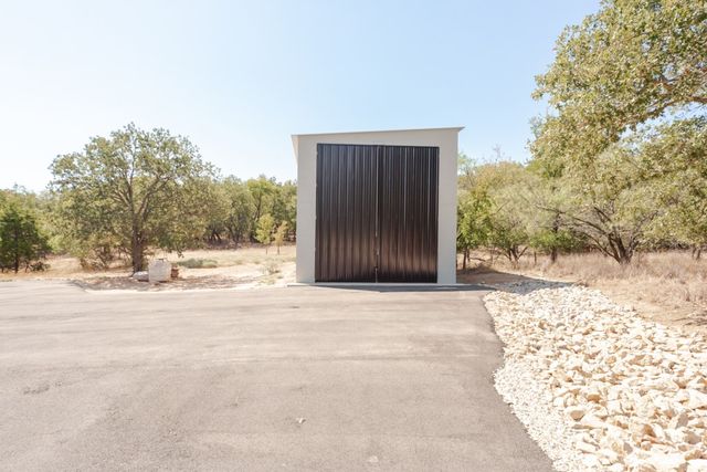 135 Demonbreun Court, Chico, TX 76431